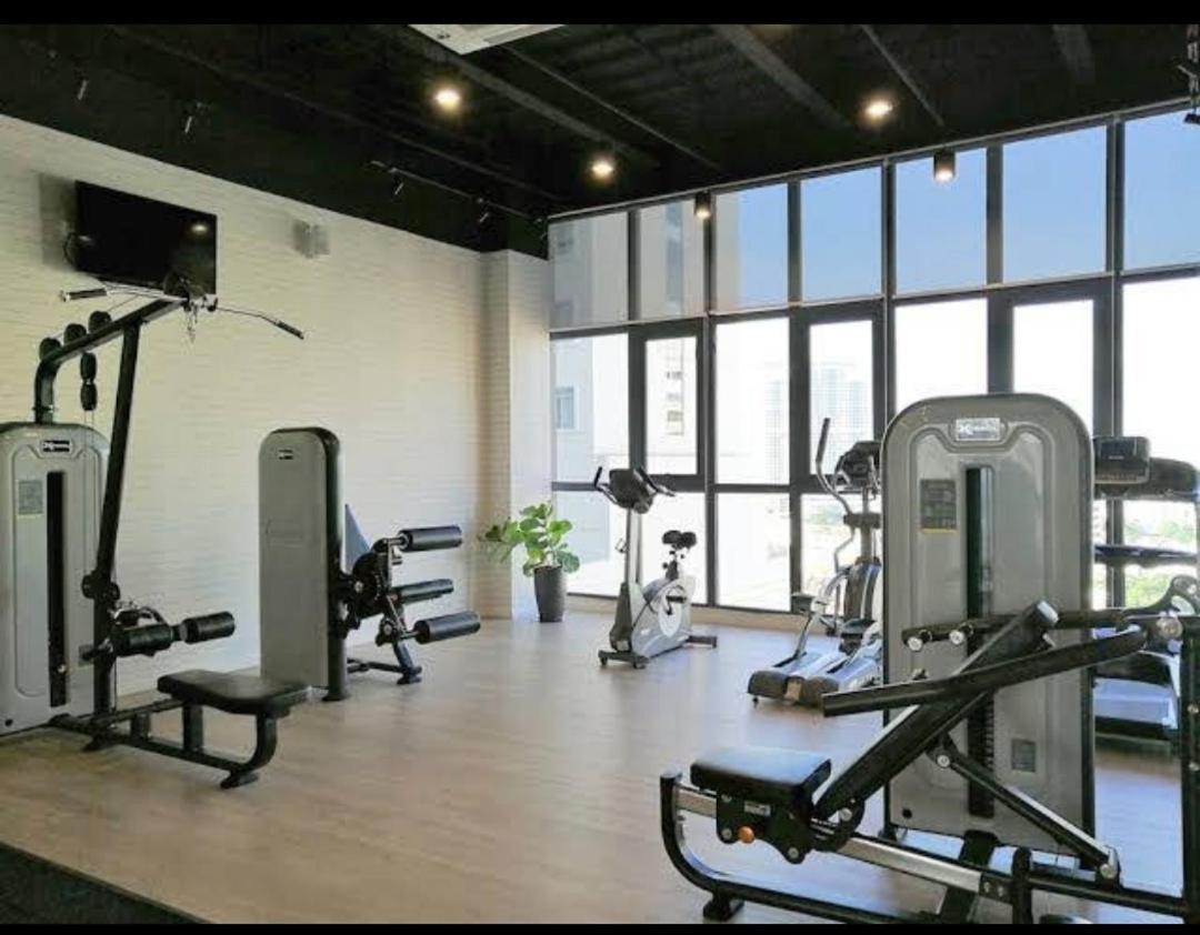 Exclusive Business Suite @ M Summit 191 George Town Exterior photo